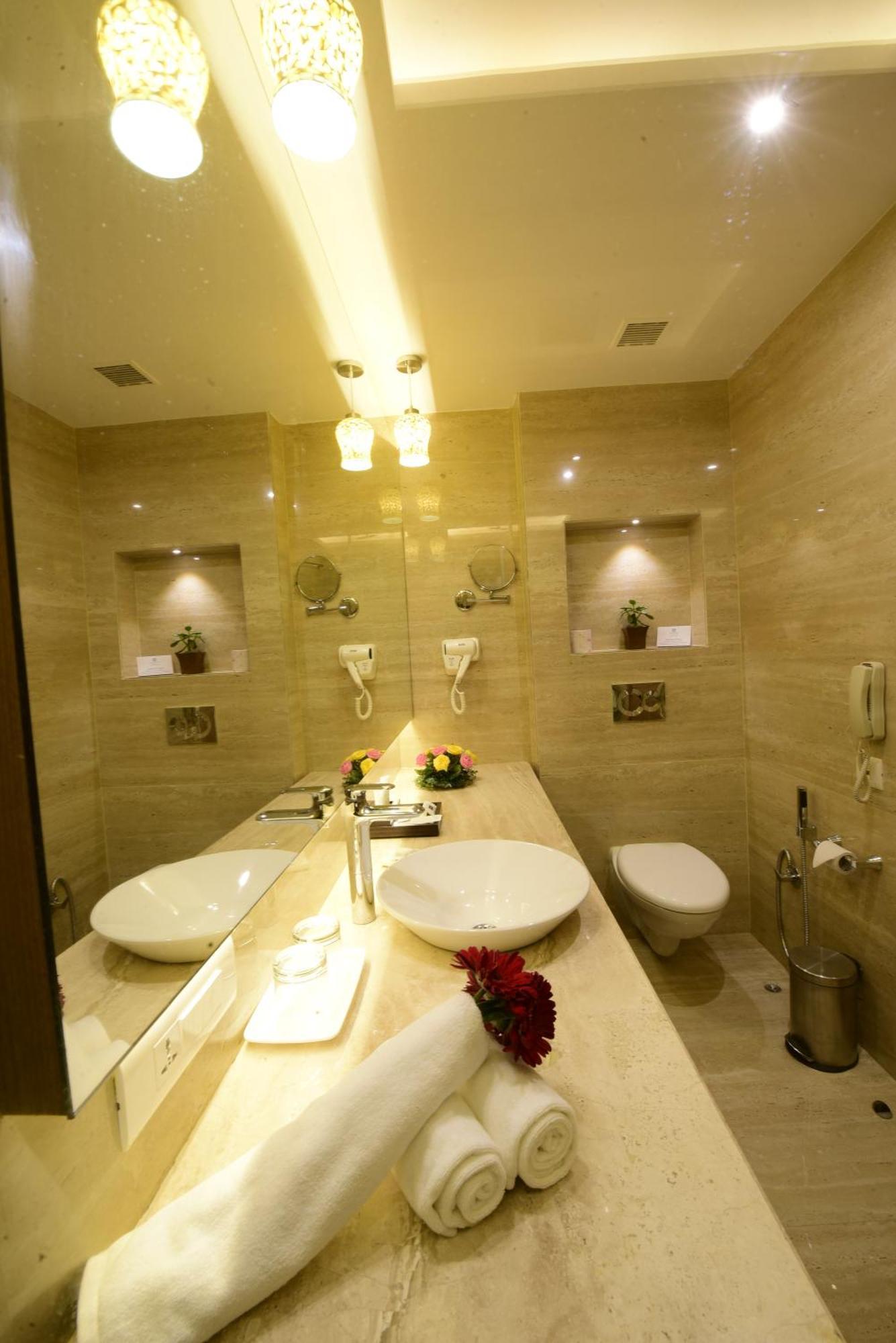 Surestay Plus By Best Western Amritsar Ngoại thất bức ảnh