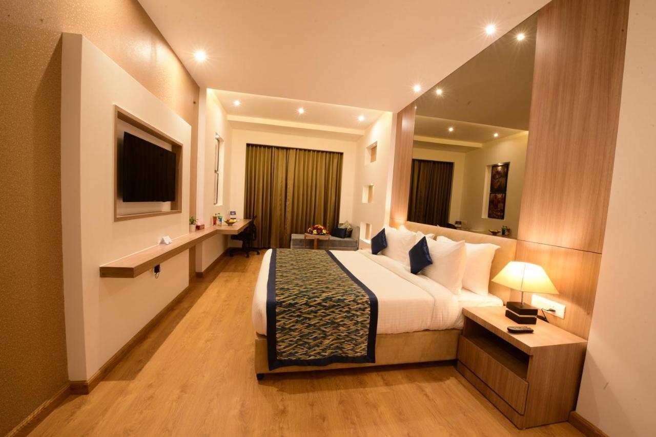 Surestay Plus By Best Western Amritsar Ngoại thất bức ảnh